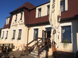 Horský Hotel Kolowrat, hotell i Přimda