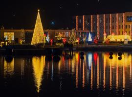 Emily Magic Hostel, Hotel am Strand in Vynnyky