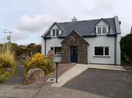 4 bedroomed house in Waterville close to the beach