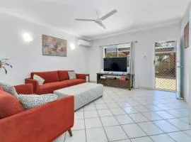 Botanic Beauty - Stunning 3 Bedroom Townhouse