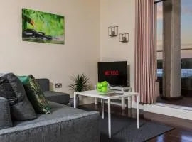 Lovely Skyline Views 2 Bedroom Apartment in Ashford