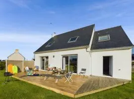 À 300m de la côte sauvage, maison familiale pour 8
