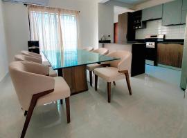 Relajante apartamento Cibaeño! Santiago de los caballeros, hotel in Santiago de los Caballeros