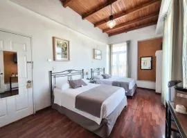 Pórtico Hotel & Galería, hotel near General Francisco J. Mujica International Airport - MLM, Morelia