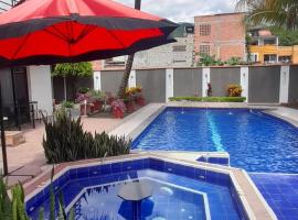 Quinta Isabel, вілла у місті Ібаге