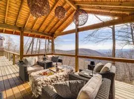 5 Mi to Dtwn Pet-Friendly Gem in Blowing Rock!