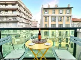 Studio 600 m de la Promenade des Anglais