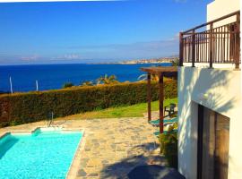 Aura Holiday Villas, holiday home in Paphos City