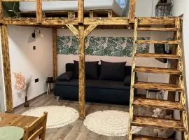 Cozy apartment close to M0 way
