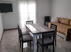 Lodge Araucaria Apartamento por día, Hotel in Eduardo Castex