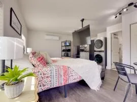 2 Mi to Oasis Golf Club Pet-Friendly Retreat
