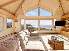 Amazing Oceanviews on Bodega Harbour Golf Course - Dog-Friendly 4BR with Sauna - Great for Families