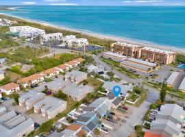 Beach House Retreat、ケープ・カナベラルのコテージ