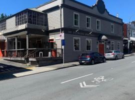 Shepherds Arms Hotel, hotel in Wellington