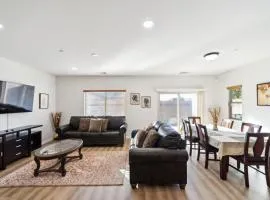 Charming Pet-Friendly Getaway in Sunny Beaumont home