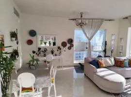 Home stay - FOR FEMALE ONLY GUESTS -ممنوع دخول الرجال