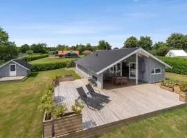 Holiday Home With Sauna, Hot Tub And Sea View