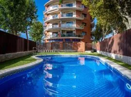 AT026 Moderno, con piscina y wifi, a 10min de la playa