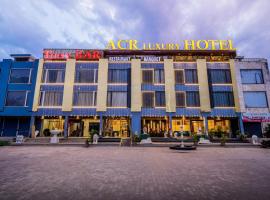 ACR Luxury Hotel, hotel with hot tubs in Mohali