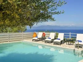Lioniskari Seaviews - Paxoi's Private Pool Oasis