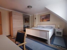 2 Zimmer Apartment mit Küche und Bad, Hotel in Schwabmünchen