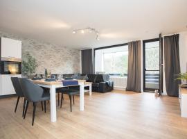 Deluxe Apartment for 5 - Sauna & Pool - Free Parking, hotel com piscina em Winterberg