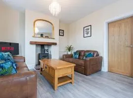 Pear Tree Cottage Pool Table 15mins drive to Alton Towers