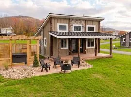 Valley View Resort Cabin #2, 1-Bed, Modern-Luxury with Hot Tub in Canaan Valley, WV