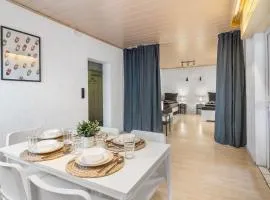 RI02 Wohnung mit großer Terrasse
