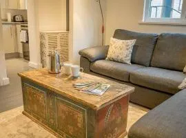 Pine Cabin Overlooking Bedgebury Forest