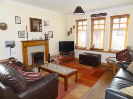 Dullatur, holiday home in Newtonmore