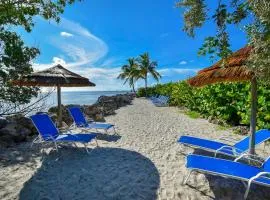 Deja Blue at Mariner's Club, 2 Pools, Fitness Center, Marina and more