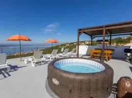 Beeindruckendes Apartment mit grosser Dachterrasse, Whirlpool, Meerblick, Grill, Aussendusche