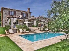 Atemberaubende Finca mit Bikes, Salzwasserpool, Meerblick, Spielplatz, Lounge-Bereich