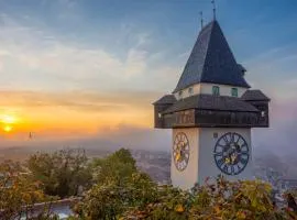 Cozy and Calm - Historic City Center with Free Parking & Elevator by HERO HOMES
