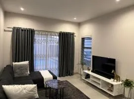 Modern 3 bedroom Urban Getaway