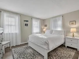 Family-Friendly Cape Cod Home Near Beach