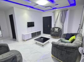 Sunny Service Apartment, pet-friendly hotel sa Lagos