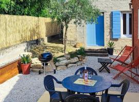 Beautiful Home In Vaison-La-Romaine, hotel en Vaison-la-Romaine