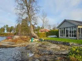 Amazing Home In Spydeberg With Wifi