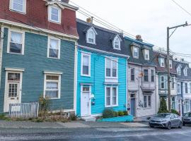 Victoria Family Home King Patio 2BA BBQ, Hotel in St. John's