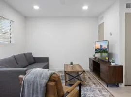 Brand New Unit 5 min to Austin