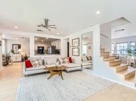 Bright & Luxury Entire House in Peaceful Neighborhood