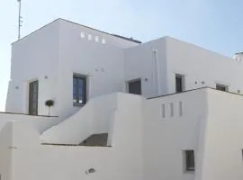 Enosis Apartments - Alia Beach House