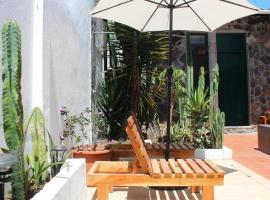 Hostal Pimampiro, penzion v destinaci Puerto Baquerizo Moreno