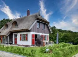 Ferienhaus Große Lage 16 Feriendorf Klein Stresow Rügen by ruyastay