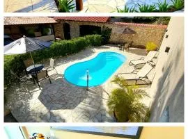 Pousada das Saíras - Piscina - Acadêmia - Sala de Jogos - PlayGround - Wi-Fi - Recepção 24h - Próximo ao centro