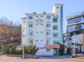 Aank Air Icheon Seolbong Lake, hotel v destinaci Ičchon
