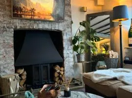 Boho Chic Cottage & Wild Garden nr Soho Farmhouse