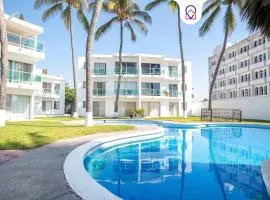 Playa Azul Apt with Sea views & Pool